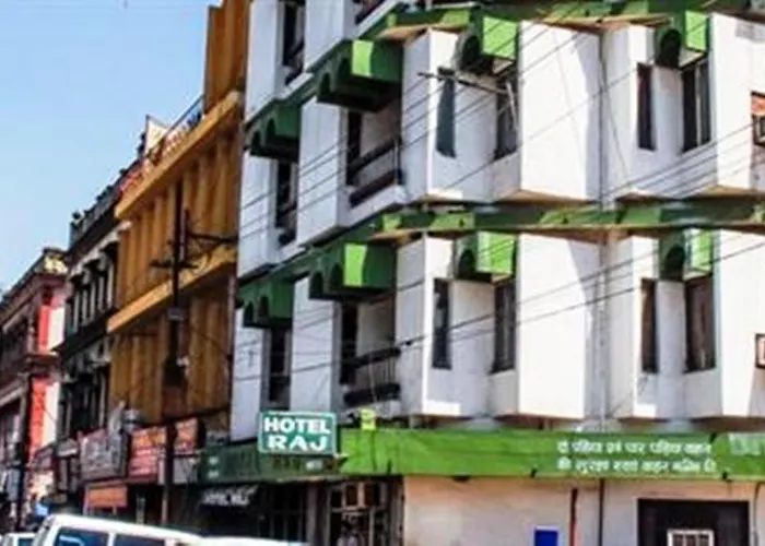 Hotel Raj